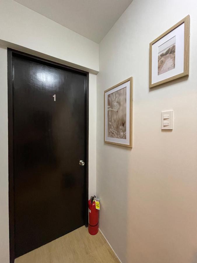 Fly & Rest Guesthouse - Mactan-Cebu International Airport Мактан Екстер'єр фото